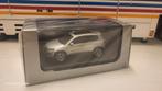 Schuco Volkswagen Tiguan Silver Metallic Dealer Edition, Auto, Ophalen of Verzenden, Zo goed als nieuw, Schuco