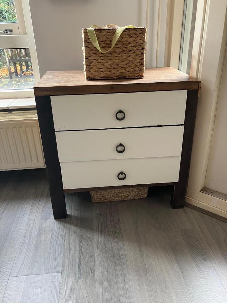 Kastje, Huis en Inrichting, Kasten | Dressoirs, Zo goed als nieuw, 50 tot 100 cm, 25 tot 50 cm, Met lade(s), Ophalen