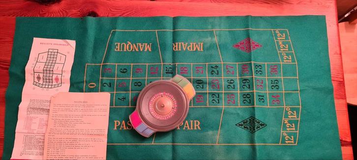 Antieke Roulette Set, Hobby en Vrije tijd, Gezelschapsspellen | Bordspellen, Gebruikt, Vijf spelers of meer, Ophalen of Verzenden