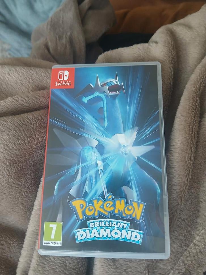 Pokémon Brilliant Diamond - Nintendo Switch, Spelcomputers en Games, Games | Nintendo Switch, Zo goed als nieuw, Role Playing Game (Rpg)