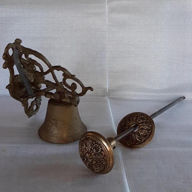 Antieke trekbel, trek bel , deurbel gemerkt: P + E, Antiek en Kunst, Antiek | Koper en Brons, Brons, Ophalen