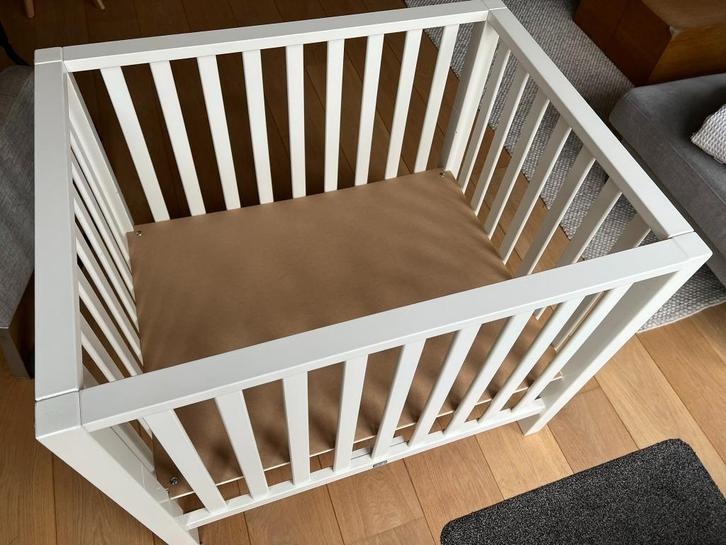 Box, wit, in 3 hoogtes verstelbaar, Kinderen en Baby's, Boxen, Gebruikt, Rechthoekig, In hoogte verstelbaar, Ophalen