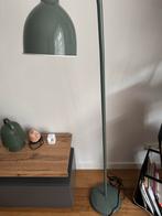 IKEA Vloerlamp - Zo goed als nieuw, Huis en Inrichting, Lampen | Vloerlampen, Ophalen of Verzenden, Zo goed als nieuw, Metaal