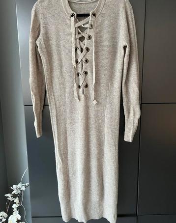 YAYA BEIGE FIJN GEBREIDE WOLLEN LANGE TRUIJURK MIDIJURK S beschikbaar voor biedingen