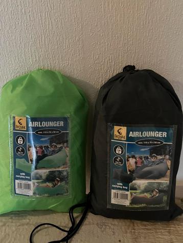 2 nieuwe lounge zakken ,nooit gebruikt beschikbaar voor biedingen