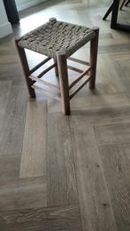 Houten krukje, Huis en Inrichting, Krukjes, Ophalen, Zo goed als nieuw, Hout