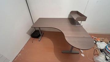 In hoogte verstelbaar bureau - IKEA Galant - afbeelding 3