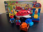 LEGO Duplo Vliegveld 10590, Kinderen en Baby's, Speelgoed | Duplo en Lego, Ophalen of Verzenden, Zo goed als nieuw, Complete set