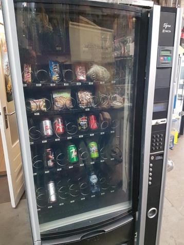 Frisdrank / snoep automaat gekoeld  beschikbaar voor biedingen