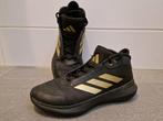 Adidas bounce legend, maat 44, Adidas, Ophalen of Verzenden, Zo goed als nieuw, Overige sporten