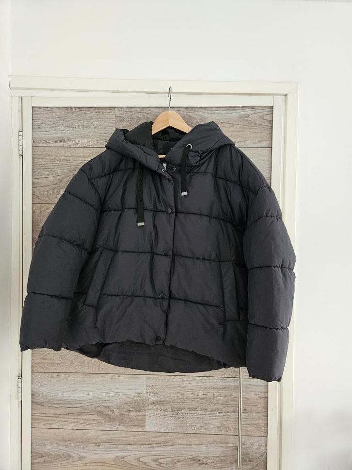 zwarte gewatteerde winterjas van VERO MODA maat XL twv 50,00, Kleding | Dames, Jassen | Winter, Zo goed als nieuw, Maat 46/48 (XL) of groter