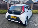 Toyota Aygo 1.0 VVT-i x-fun 5DRS AIRCO BLUETOOTH ISOFIX NAP, Auto's, Toyota, Voorwielaandrijving, Stof, Gebruikt, Euro 6