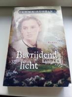 Lynn Austin - Bevrijdend licht, Ophalen of Verzenden, Zo goed als nieuw, Lynn Austin