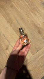 Kerastase Haarparfum - Luxe voor je haar!, Gel, Wax, Haarlak of Mousse, Ophalen of Verzenden, Zo goed als nieuw, Nvt