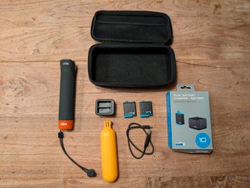 GoPro 10-12 accessoires (2xaccu, multi-lader, handler 3.0) beschikbaar voor biedingen