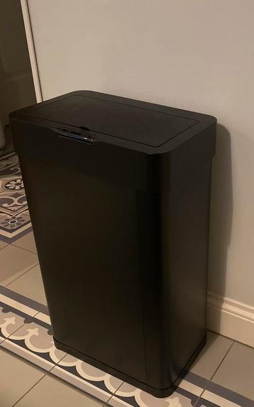 Nieuw zwarte rvs prullenbak met sensor 60L (nog in de doos) beschikbaar voor biedingen