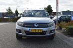 Volkswagen Tiguan 1.4 TSI Lounge | 150 PK | PANO | Trekhaak, Auto's, Volkswagen, Te koop, 1399 cc, Zilver of Grijs, Geïmporteerd