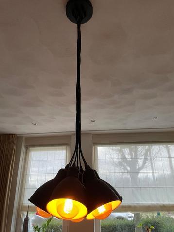Stijlvolle hanglamp met 7 lichtpunten incl. reservelampen beschikbaar voor biedingen