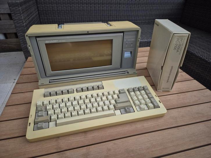 Oude Sharp PC-700 - Vintage Computer, Computers en Software, Vintage Computers, Ophalen of Verzenden