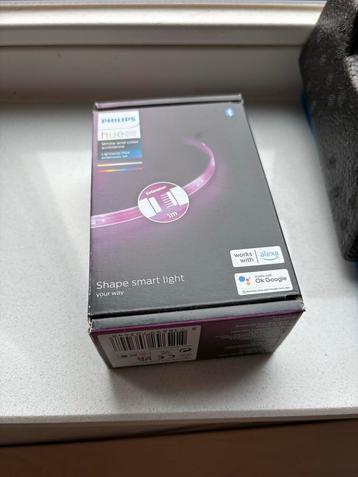 Hue Lightstrip Plus + 1m Extensie - Wit & Kleur beschikbaar voor biedingen