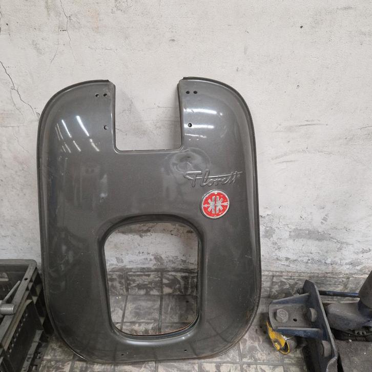 Florett Spatbord - Oldtimer Onderdeel, Auto-onderdelen, Carrosserie en Plaatwerk, Spatbord, Oldtimer onderdelen, Gebruikt, Ophalen of Verzenden