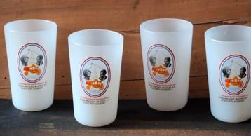 Huwelijk Claus & Beatrix. 4 wit glas glazen . 1966. beschikbaar voor biedingen