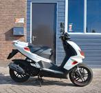 Peugeot Speedfight 4 / Bj.2017 / Bromscooter, Fietsen en Brommers, Scooters | Peugeot, Gebruikt, Maximaal 45 km/u, Postbus 66