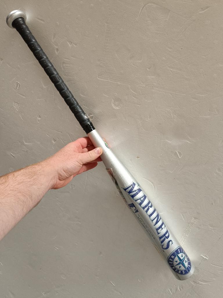 Honkbalknuppel Louisville slugger mariners 28 29 30inch new, Sport en Fitness, Honkbal en Softbal, Honkbal, Nieuw, Ophalen of Verzenden