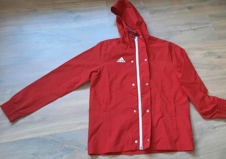 Adidas Squadra 21 regenjas, tussenjas, zomerjas maat 152, Caravans en Kamperen, Regenkleding, Zo goed als nieuw, Regenjas, Ophalen of Verzenden