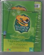 2 super kicks albums nieuw + 1 gebruikt voor pokemon kaarten, Ophalen of Verzenden, Zo goed als nieuw, Overige binnenlandse clubs