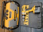 DeWalt combi bouwradio 230V/accu + accu klop/boormachine, Ophalen, Gebruikt, Boormachine