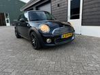 Mini 1.6 ONE 2011 Zwart, Auto's, Voorwielaandrijving, Stof, Zwart, 4 stoelen