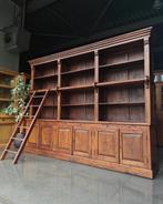 Grote antieke bibliotheekkast | Boekenkast met ladder #732, Huis en Inrichting, Kasten | Boekenkasten, Met deur(en), 25 tot 50 cm