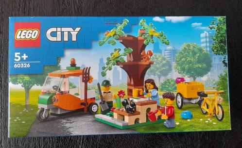 NIEUW VERZEGELDE DOOS lego city 60326 picknick in het park, Kinderen en Baby's, Speelgoed | Duplo en Lego, Nieuw, Lego, Complete set