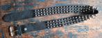Spikes ceintuur. Leer. England.  Vintage.  103/4.5 cm., Ophalen, Heupriem, Gedragen, 3 tot 5 cm