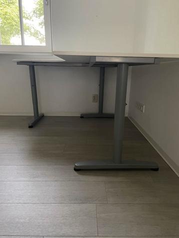 Hoekbureau van IKEA