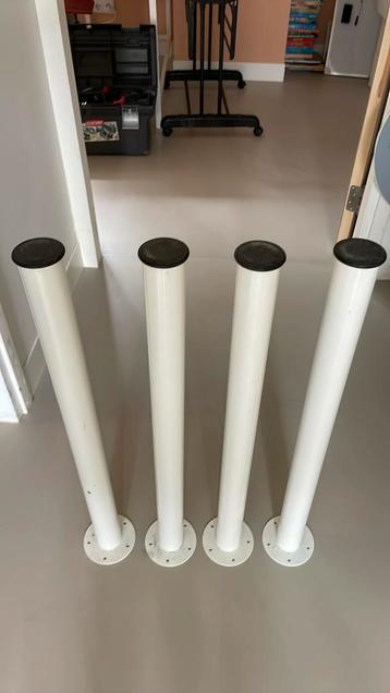 4x ikea tafel / bureau poot beschikbaar voor biedingen