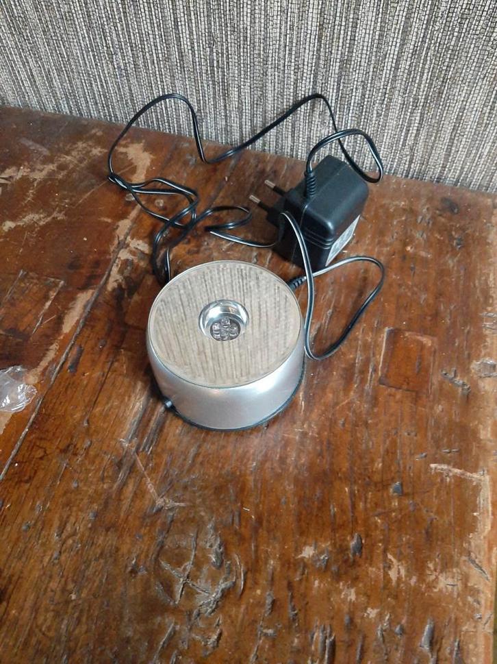 2 x Draaiplateau met licht voor beeldjes van glas., Huis en Inrichting, Overige Huis en Inrichting, Nieuw, Ophalen of Verzenden