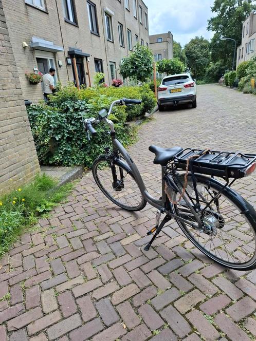 Electrice fiets, Fietsen en Brommers, Elektrische fietsen, Zo goed als nieuw, Overige merken, Minder dan 47 cm, 50 km per accu of meer