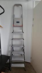 Mooie aluminium Altrex trap 6 tredes, Doe-het-zelf en Verbouw, Ladders en Trappen, Ophalen, Zo goed als nieuw, Minder dan 2 meter