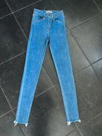 Super mooie skinny broek van Levi’s maat 176 (24), Broek, Meisje, Ophalen of Verzenden, Zo goed als nieuw