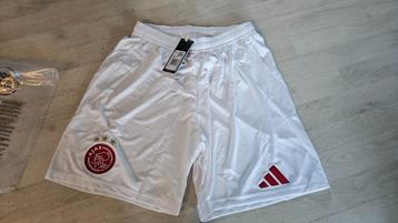 Ajax THUIS Short! Seizoen 24/25! Mt L! NIEUW! beschikbaar voor biedingen