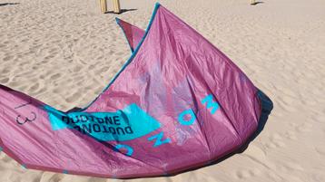 Duotone Mono 13m kite vrijwel nieuw beschikbaar voor biedingen