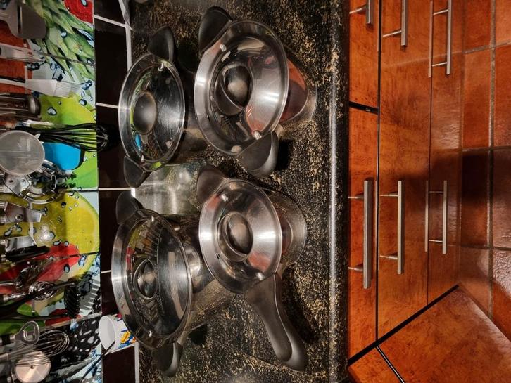 Pannenset 5 stuks met deksel ( zie omschrijving ), Huis en Inrichting, Keuken | Potten en Pannen, Gebruikt, Pannenset, Rvs, Ophalen