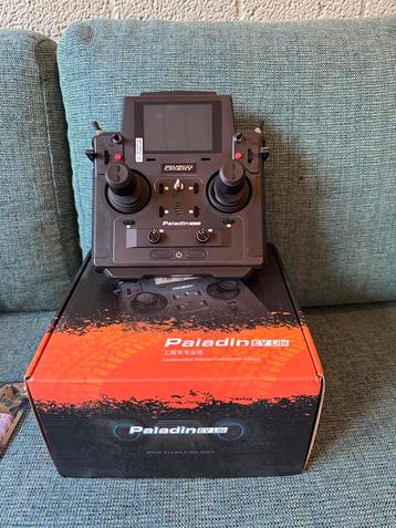 FLYSKY Paladin PL18EV LITE zender + 2 ontvangers NIEUW. beschikbaar voor biedingen