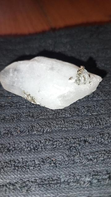 Kwarts met Pyriet - Capnic, Roemenië beschikbaar voor biedingen