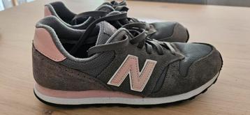 Dames New Balance mt 40 beschikbaar voor biedingen