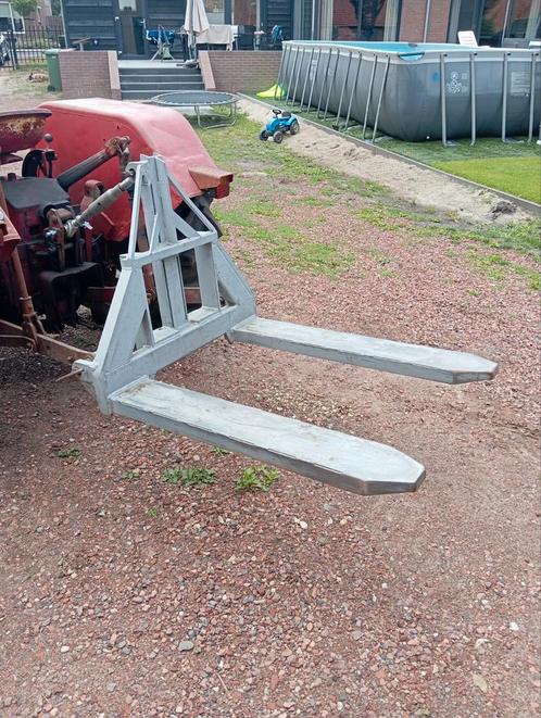 Palletvork en kantelbare grondbak, Zakelijke goederen, Agrarisch | Werktuigen, Ophalen of Verzenden