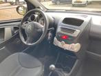Citroen C1 1.0 Attraction | 5-Deurs met Airco nu € 3.975,-, Voorwielaandrijving, Euro 5, Gebruikt, 4 stoelen
