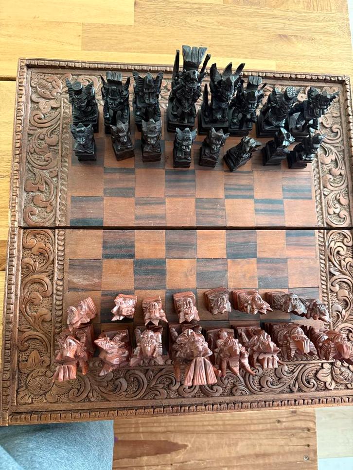 Balinees Houten Schaakbord - Handgesneden Vintage, Antiek en Kunst, Antiek | Overige Antiek, Ophalen of Verzenden